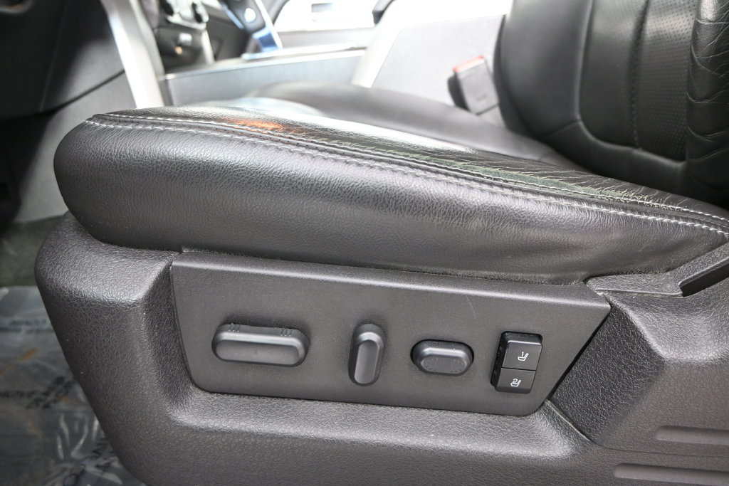 Used 2013 Ford F150 FX4 w/ Luxury Equipment Group AWD/4WD image 21