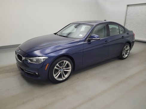 Used 2016 BMW 328i xDrive Sedan AWD/4WD image 2