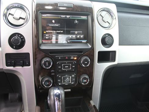 Used 2014 Ford F150 Platinum image 29