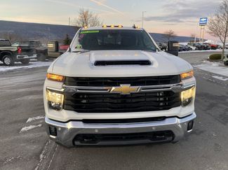 Used 2025 Chevrolet Silverado 3500 LT w/ All Star Edition video 2