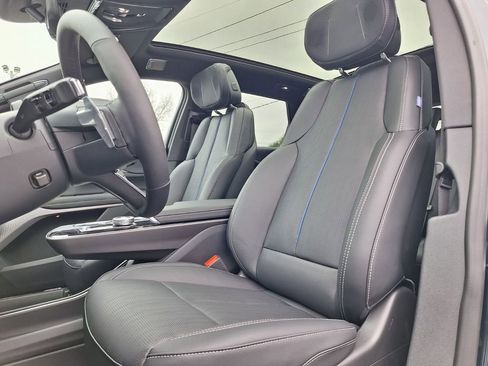 New 2026 Cadillac Lyriq V image 22