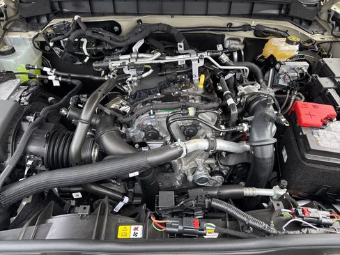 New 2025 Ford Bronco Big Bend w/ Black Diamond Package image 34