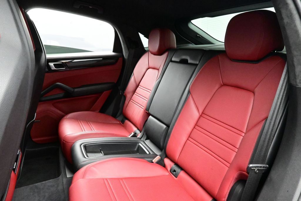 Certified 2023 Porsche Cayenne Turbo GT AWD/4WD image 14