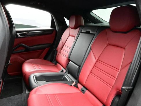 Certified 2023 Porsche Cayenne Turbo GT AWD/4WD image 14