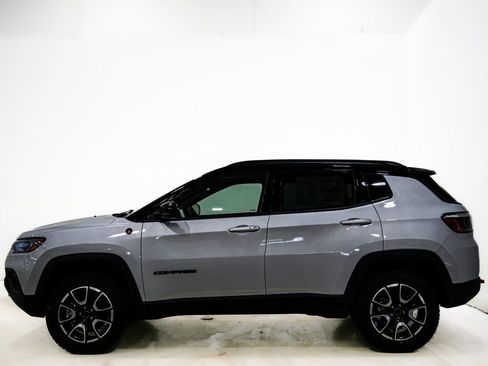 New 2026 Jeep Compass Trailhawk w/ Sun, Sound & Navigation Group image 6