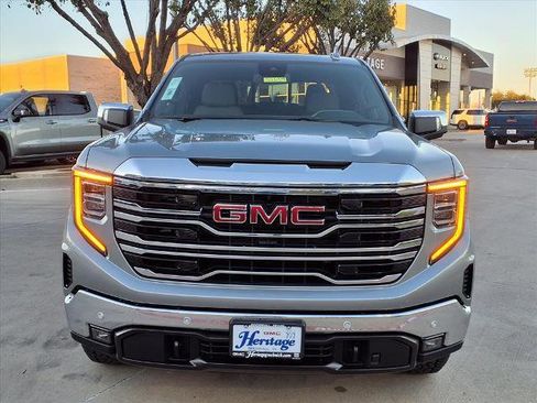 New 2026 GMC Sierra 1500 SLT image 24