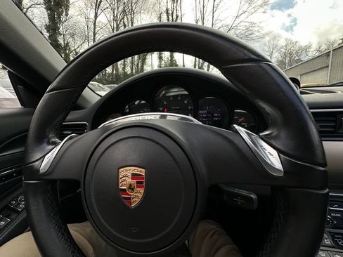 Used 2014 Porsche 911 Carrera 4 image 27