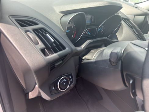 Used 2014 Ford Escape SE w/ Equipment Group 201A FWD image 14