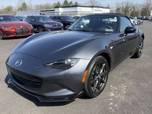 Used 2016 MAZDA MX-5 Miata Club image 3