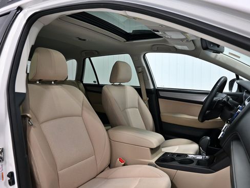 Used 2019 Subaru Outback 2.5i Premium AWD/4WD image 26