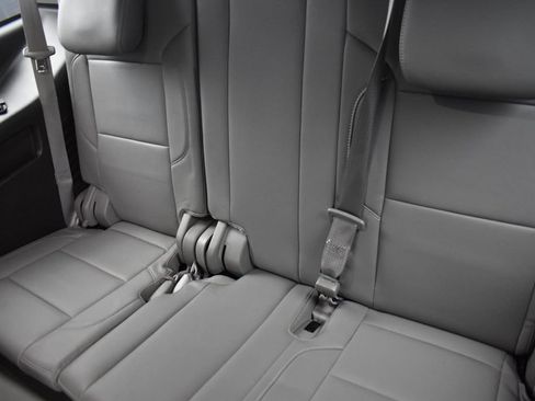 Used 2015 Chevrolet Tahoe LT AWD/4WD image 26