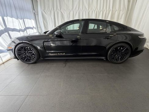 Used 2022 Porsche Panamera Turbo S AWD/4WD image 2
