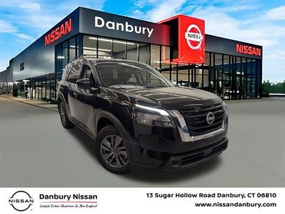 Certified 2025 Nissan Pathfinder SV