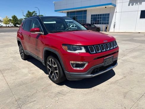 Used 2017 Jeep Compass Limited AWD/4WD image 3