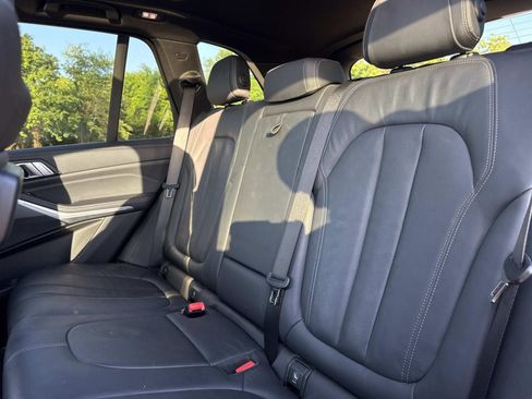 Used 2022 BMW X5 sDrive40i w/ Premium Package image 12