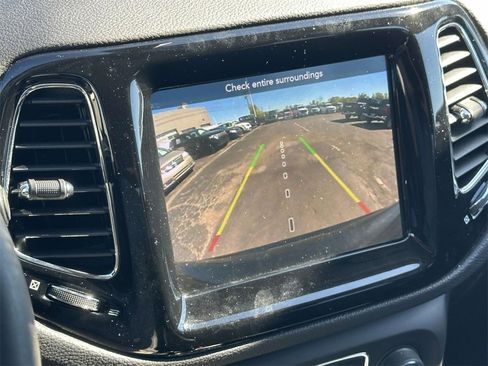 Used 2020 Jeep Compass Limited image 25