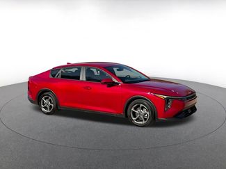 Used 2025 Kia K4 LXS video 2