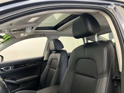 Used 2023 Honda Civic Touring image 22