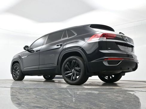 Used 2023 Volkswagen Atlas Cross Sport SE image 28