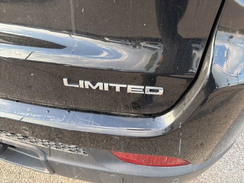Used 2022 Jeep Compass Limited AWD/4WD image 3