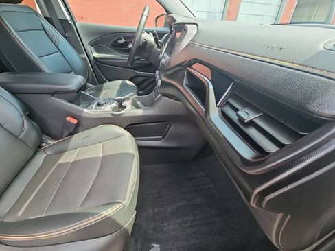 Used 2022 GMC Terrain AT4 w/ Infotainment Package II AWD/4WD image 32