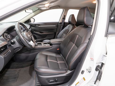 Used 2025 Nissan Altima 2.5 SR image 15