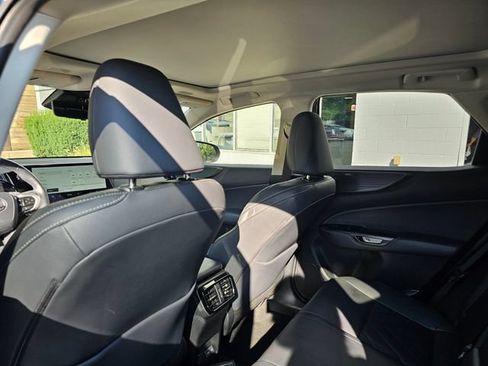 Used 2024 Lexus NX 350h AWD w/ Vision Package image 9