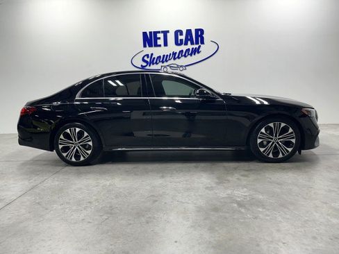 Used 2025 Mercedes-Benz E 350 Sedan image 2
