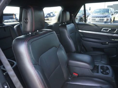 Used 2018 Ford Explorer Sport w/ Equipment Group 401A AWD/4WD image 19