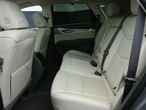 Certified 2023 Cadillac XT5 Premium Luxury image 11