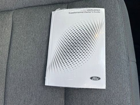 Used 2025 Ford Explorer Active image 10