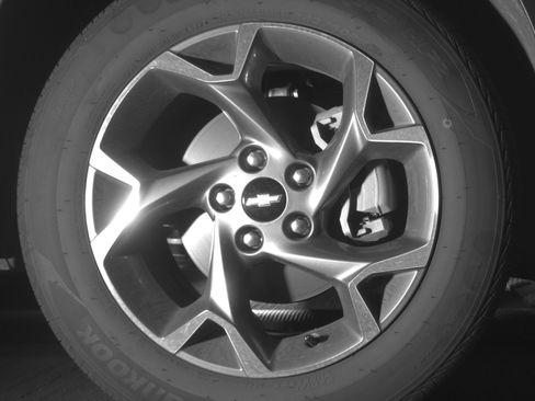 Used 2025 Chevrolet Trax LT FWD image 13