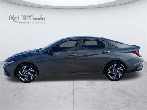 Certified 2025 Hyundai Elantra Sport FWD image 2