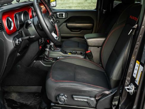 Used 2019 Jeep Wrangler Unlimited Rubicon image 24