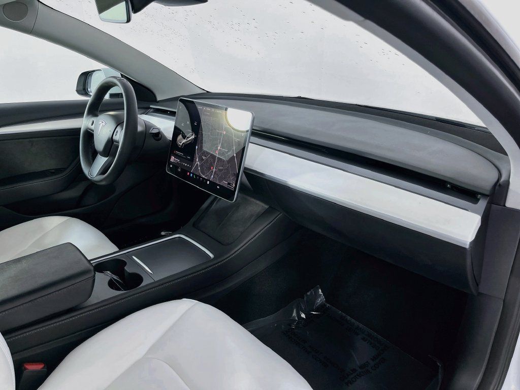 Used 2023 Tesla Model 3 Standard Range RWD image 29