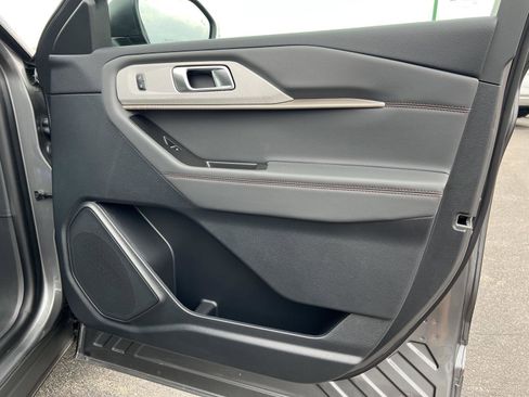 New 2026 Ford Explorer Active AWD/4WD image 15