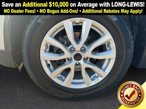 Used 2018 Nissan Rogue SV image 13