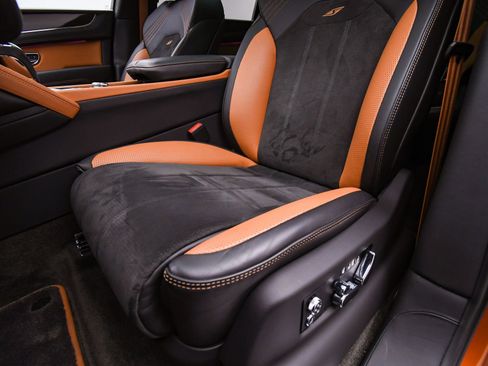 Certified 2022 Bentley Bentayga image 51