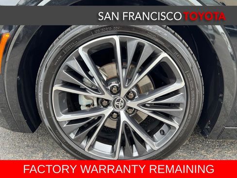 Used 2024 Toyota Prius Limited AWD/4WD image 9