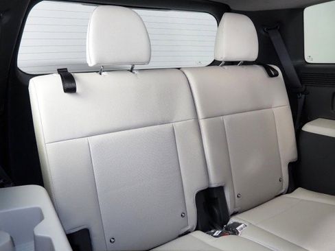 Used 2025 Hyundai Santa Fe Limited image 18