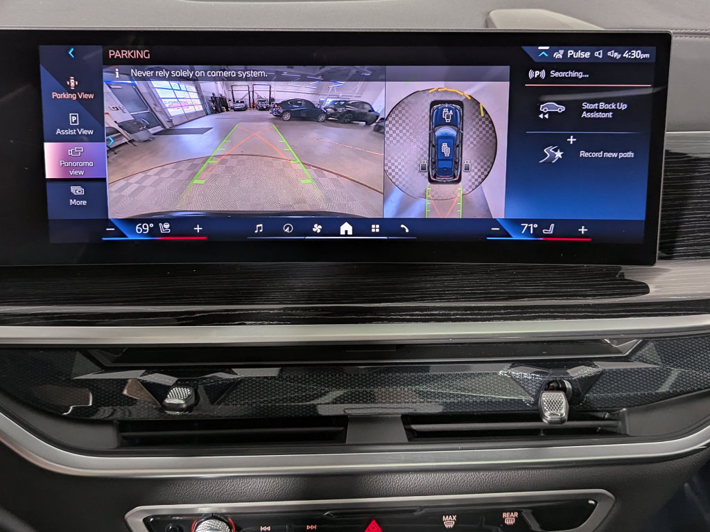 Used 2026 BMW X7 xDrive40i w/ M Sport Package AWD/4WD image 26
