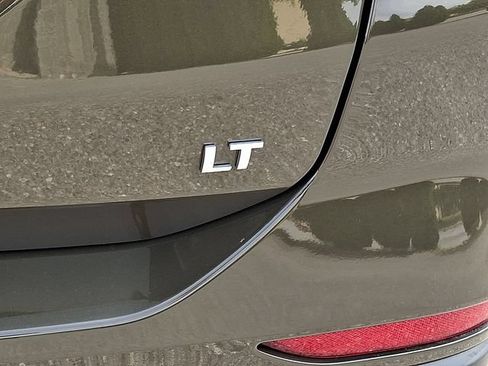 Certified 2023 Chevrolet Equinox LT FWD image 31