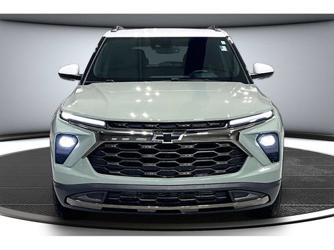 Used 2025 Chevrolet TrailBlazer ACTIV w/ Convenience Package FWD image 4