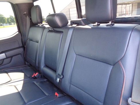 Used 2024 Ford F250 Lariat w/ Chrome Package image 57