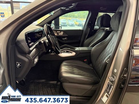 Used 2025 Mercedes-Benz Maybach GLS 600 4MATIC image 15