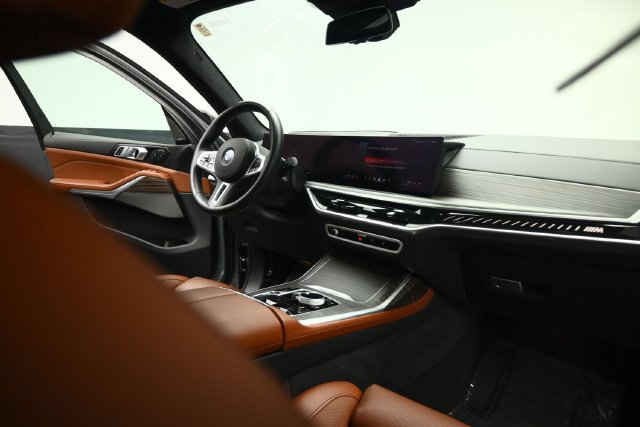 Used 2025 BMW X7 M60i w/ Executive Package AWD/4WD image 62