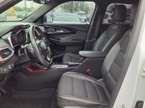 Used 2021 Chevrolet TrailBlazer RS w/ Convenience Package image 16