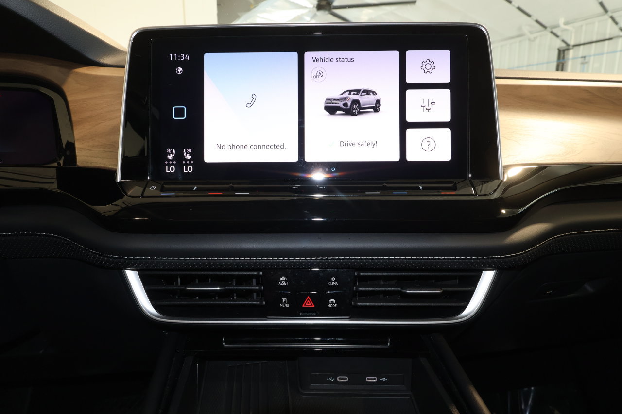 Used 2026 Volkswagen Atlas SE AWD/4WD image 15