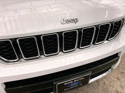 Used 2021 Jeep Grand Cherokee L Limited AWD/4WD image 30
