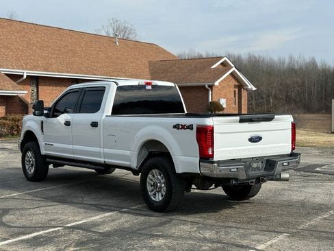 Used 2018 Ford F250 XLT w/ XLT Value Package image 5